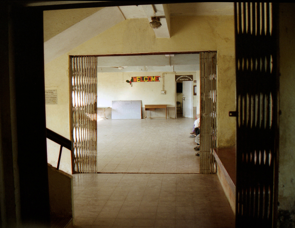 India, Goa, Welcome, Jan. 2002 (6) Blogsize