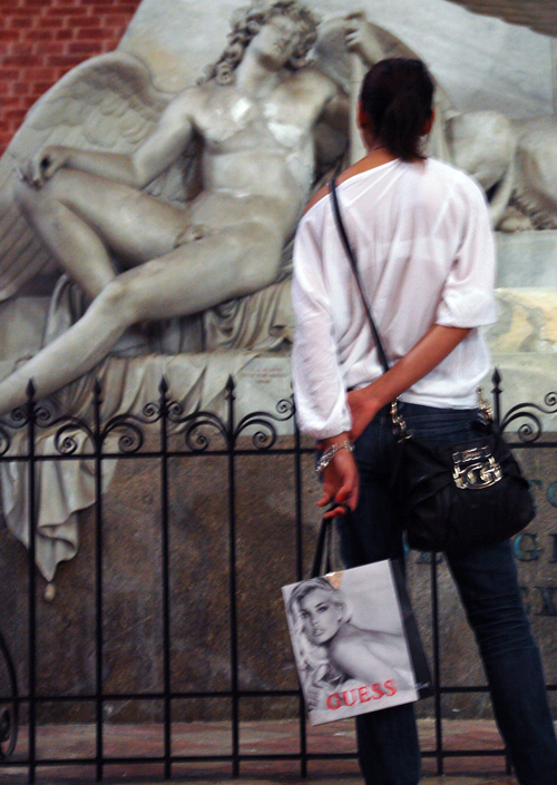 DSC00629 Maria Gloriosa Dei Frari, Canova monument - Copy blogsize