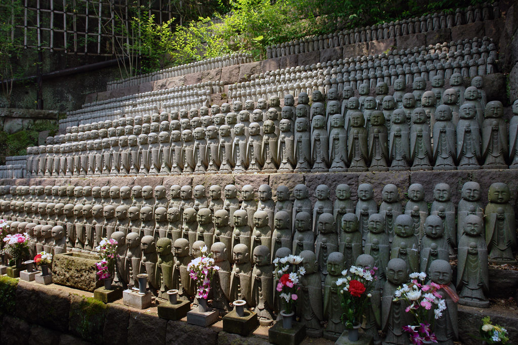 DSC00049 - Hase-dera - Jizo statues - Kamakura - Copy Blogsize