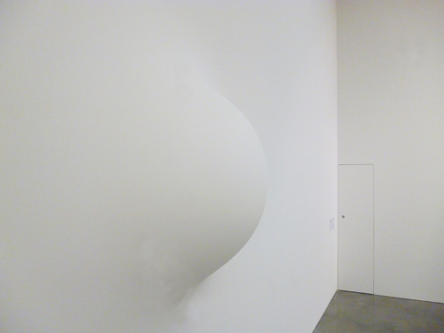 DSC00265e Sydney Museum of Contemporary Art - When I am Pregnant 1992, Anish Kapoor -blog column size