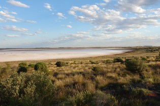 DSC00224 - Salt lake near Mount Conner 2013 blog