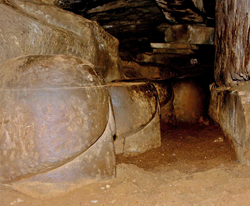 Lingams burried in sand in a secret cave behind Neelkanth temple, Kalinjar Fort, Uttar Pradesh, India 2009 